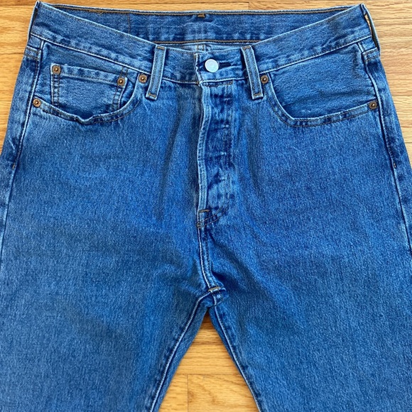 Mens Levi’s 501s - Picture 3 of 11